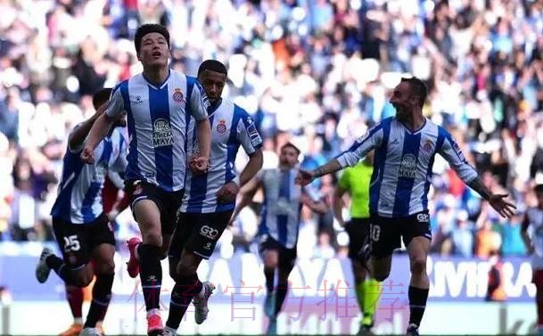 新华社:武磊西甲首球书写历史 获西班牙媒体赞扬 新华社:武磊西甲首球书写历史 获西班牙媒体赞扬